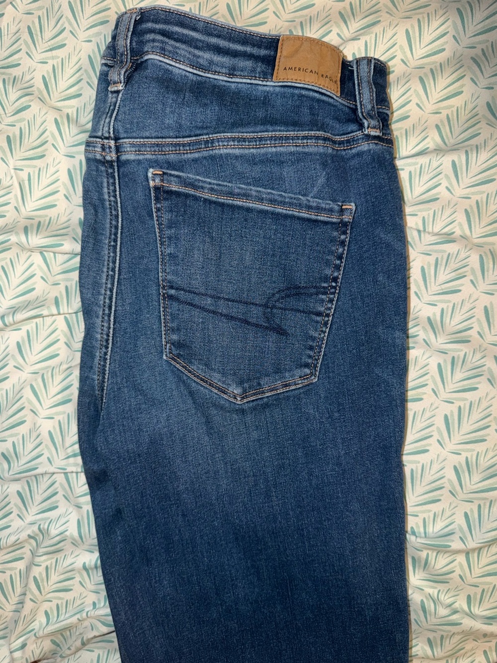 American Eagle Outfitters Women’s Dark Blue Skinny Jeans